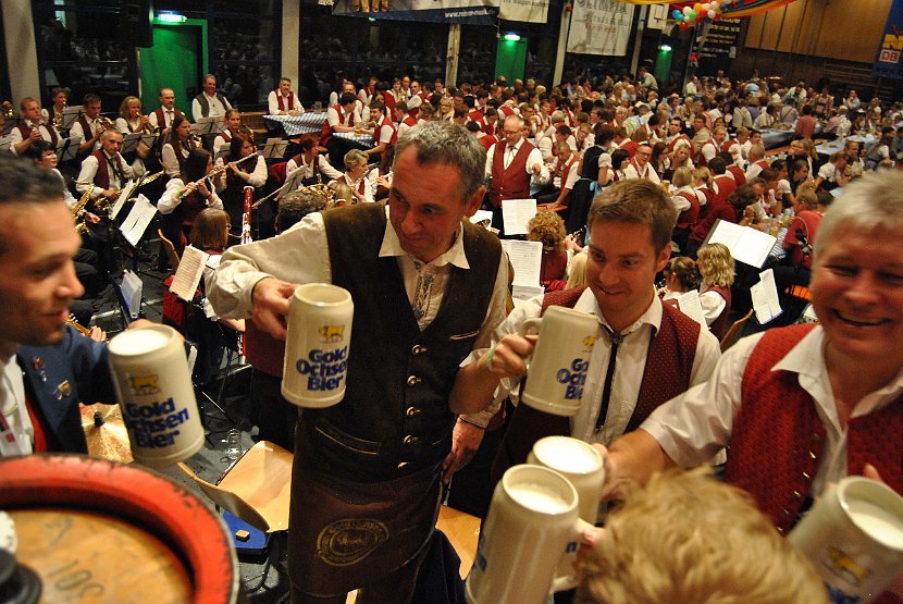 13 09 27 Partynacht in Tracht 2013 (152)